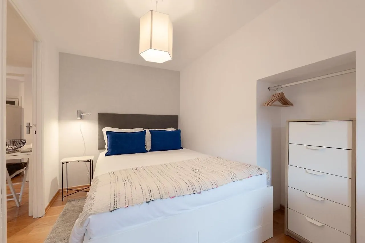Contemporary Apartment In Chiado 3 Lissabon 0*,