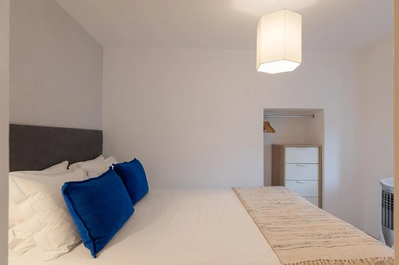 Contemporary Apartment In Chiado 3 Lissabon
