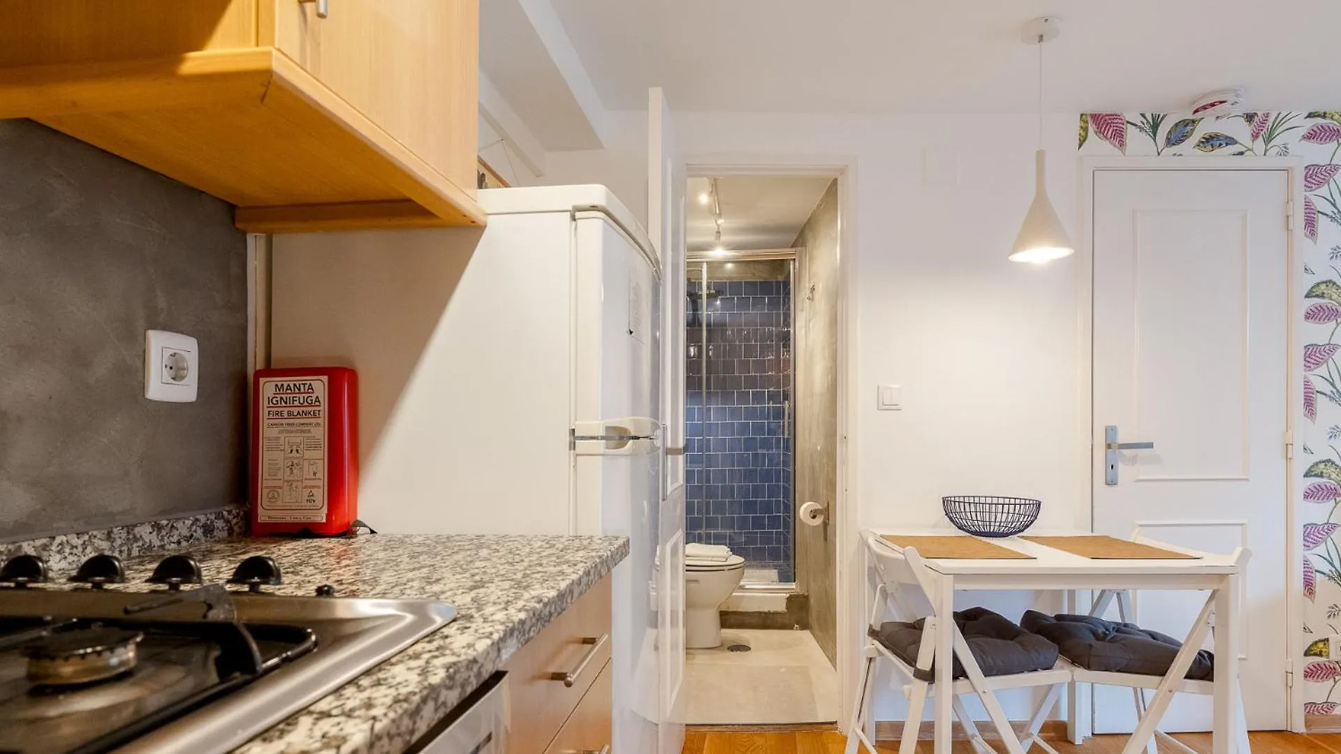 Contemporary Apartment In Chiado 3 Lissabon